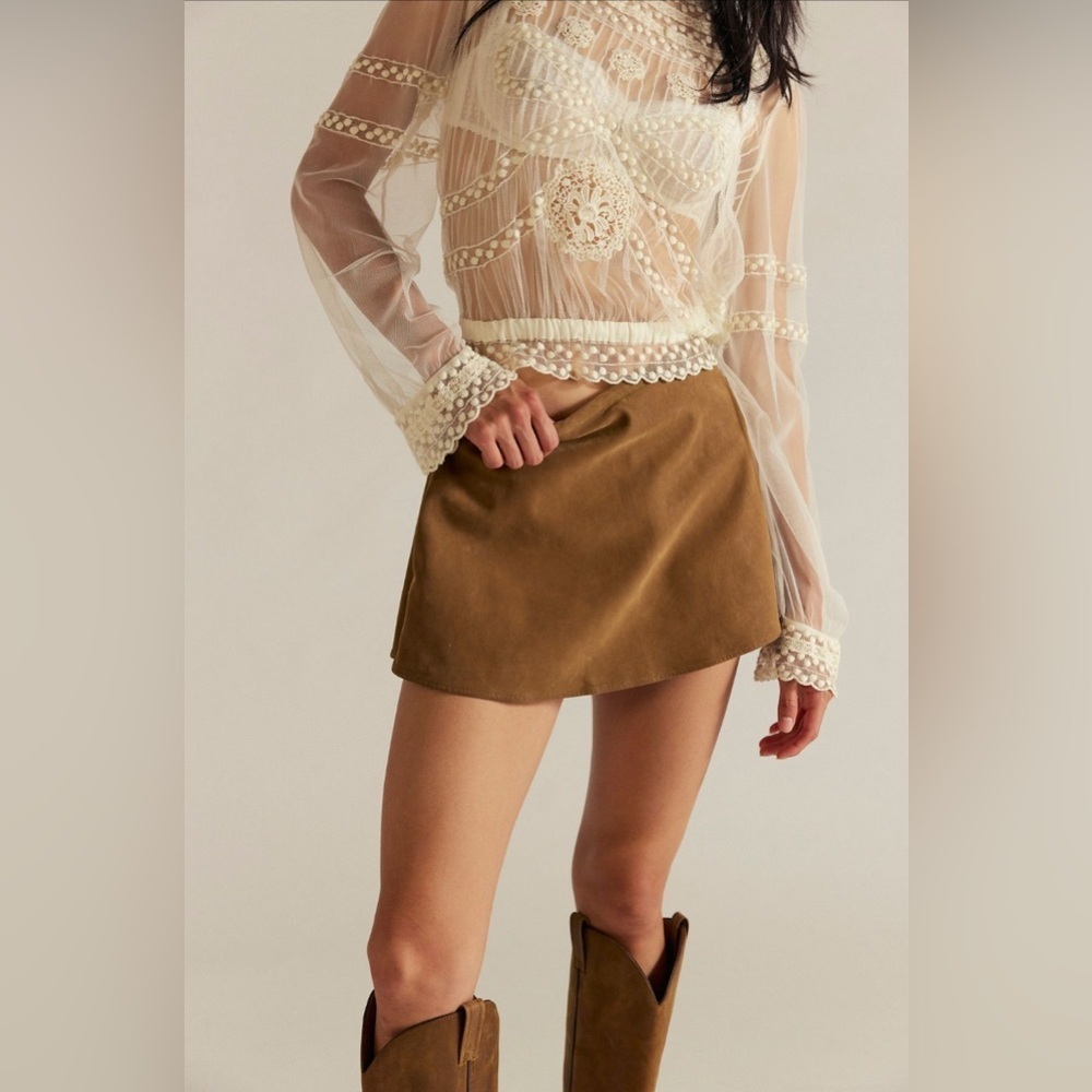 Paradise Found Suede Skort NWOT coriander